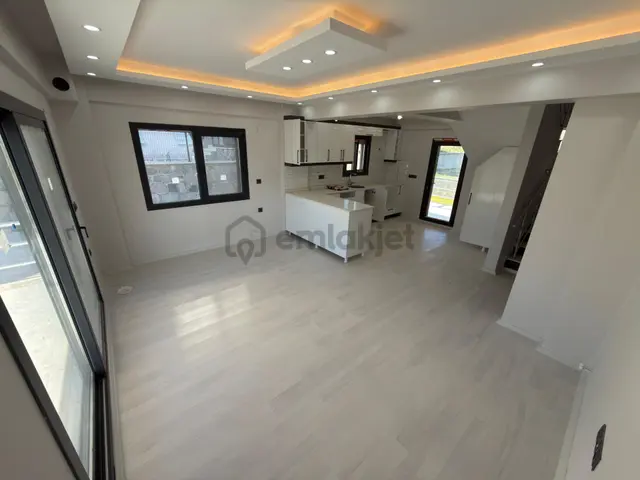 İzmir Dikili Salihler Deniz Manzaralı Satılık Müstakil 4+1 Villa 2