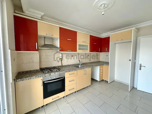 Home And Car'dan Cennetayağında Ön Cephe Doğalgazlı 3+1 Geniş Daire!