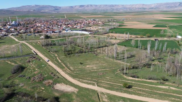 Konya / Ilgın / Çavuşcu Mahallesinde 326 M² Müstakil Tapulu Konut İmarlı Arsa 2