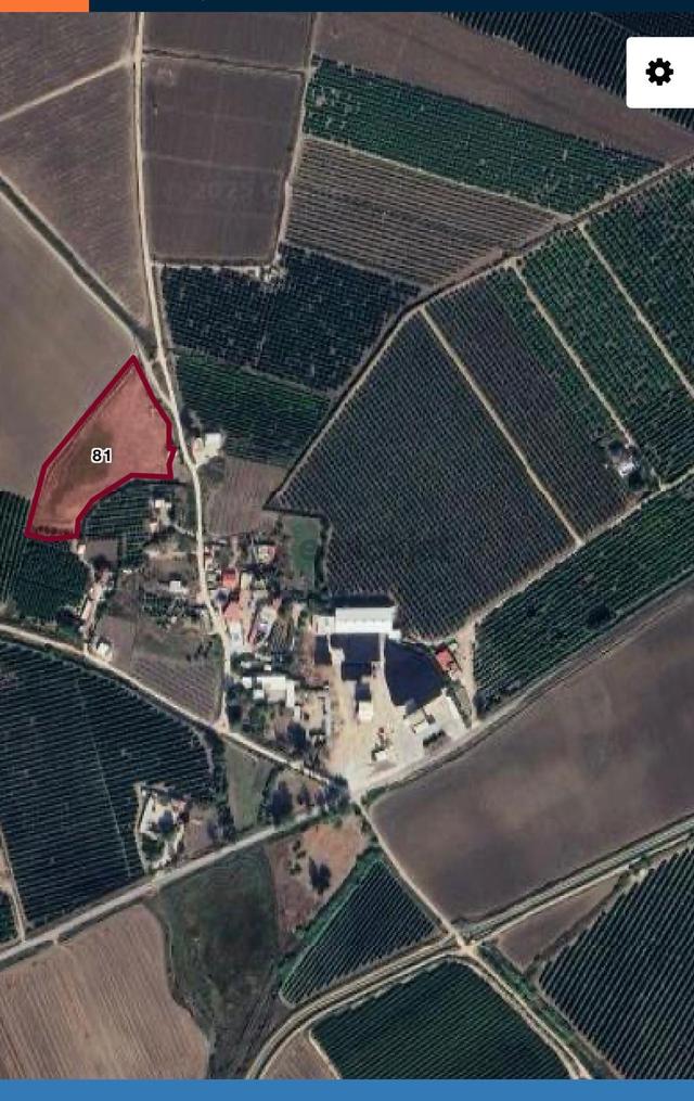 Karataş Yassıören Mah.köy İçinde 14.000.m2 Satılık Arsa........... 4