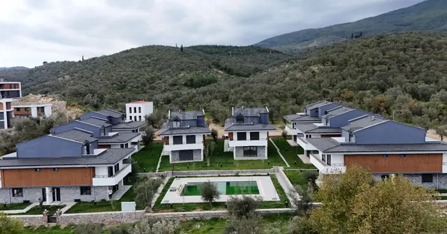 Yiğit'ten Güre'de Kazdağları Manzaralı Havuzlu&bahçeli 3+1 Villa 1