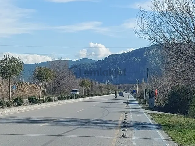Muğla Ortaca Dalyanda Anayola Sıfır Konumda 550 M2 %15 - 30 Konut İmarlı Arsa Satılık. 3