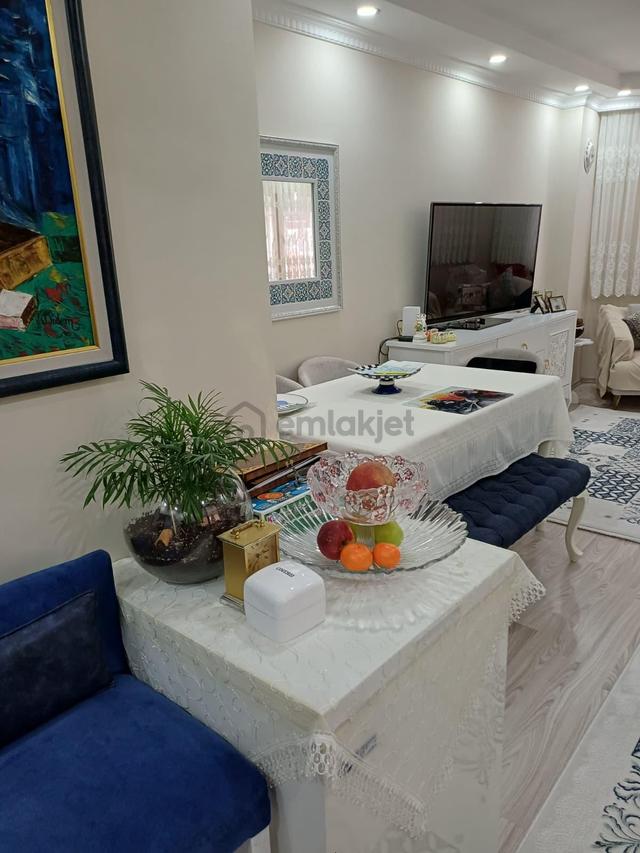İstanbul House'dan Bahçelievler'de 7 Yıllık Binada 2+1 Y.giriş 5