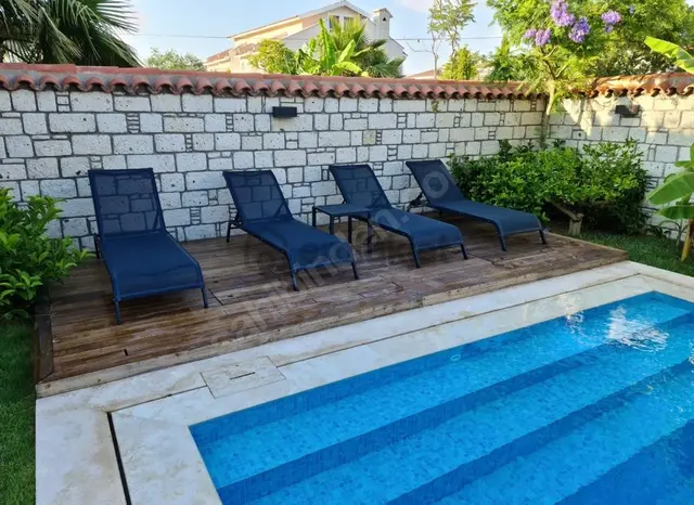 Turyap Çeşme Alaçatı Yıllık Kiralık Müstakil Havuzlu Lüks 7+1 Villa 4
