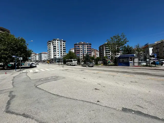 İmar Emlak2'den 36m2 2 Katlı Caddeyi Gören Kiracılı Dükkan 2