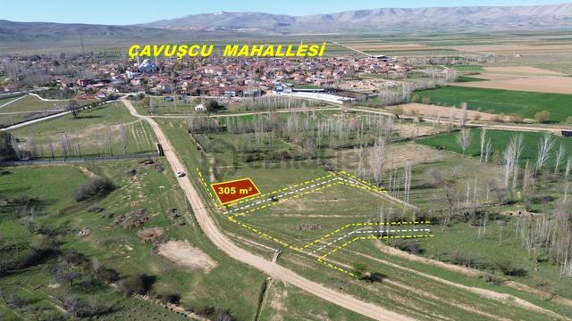 Konya / Ilgın / Çavuşcu Mahallesinde 305 M² Müstakil Tapulu Konut İmarlı Arsa 1