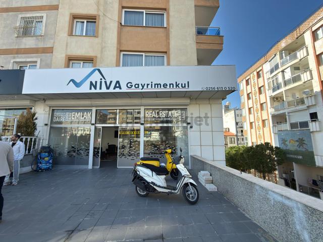 Aclass'dan Kusadasında Satılık İşlek Ana Yol Uzerınde Otoparklı Fırsat Satılık İş Yeri 4