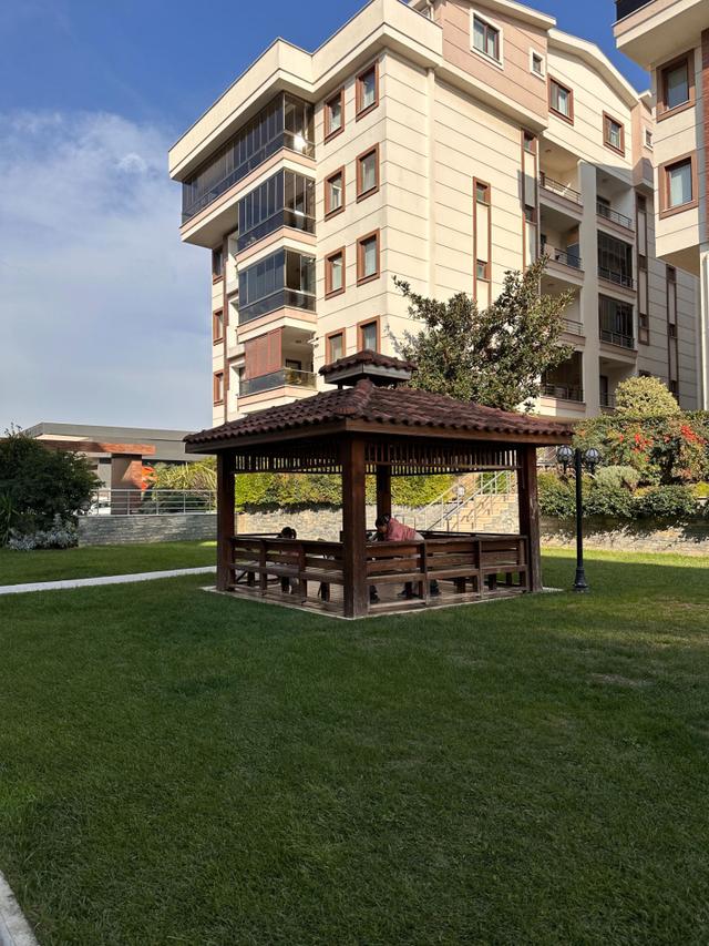 Sahibinden Balat Koçakkent 1 Sitesinde Boş 3+1 Satılık Daire 4