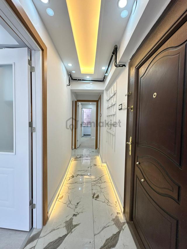 Manisa Katlı Otopark Cvr 3+1 Lüx Tadilatlı Aradığınız Satılık 4