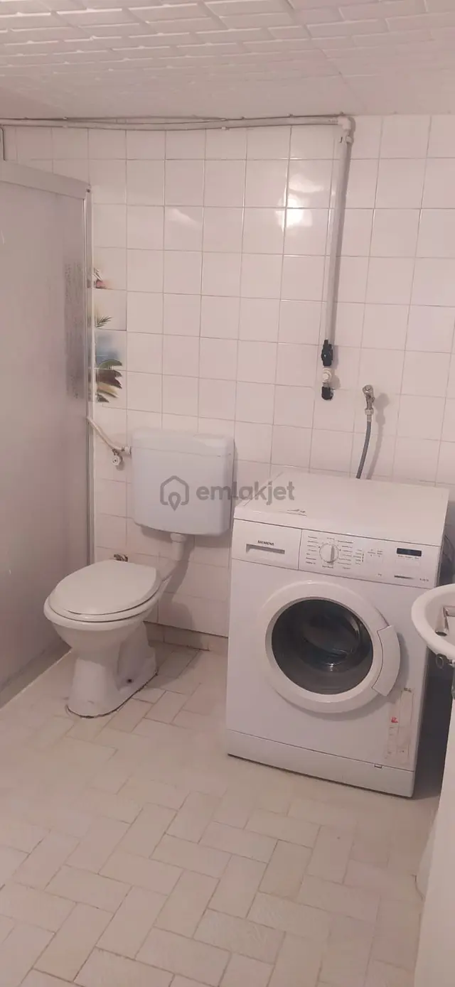 Satılık 2+1 Daire Doğalgaz Bağlanmaya Müsait 3