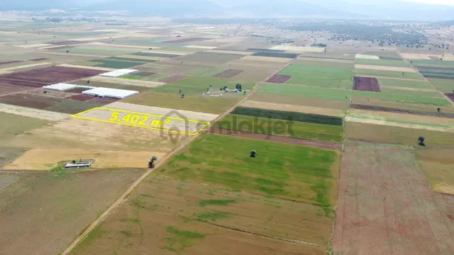 Konya / Akören / Hacılar Mahallesinde 5.402 M² Müstakil Tapulu Tarla 3
