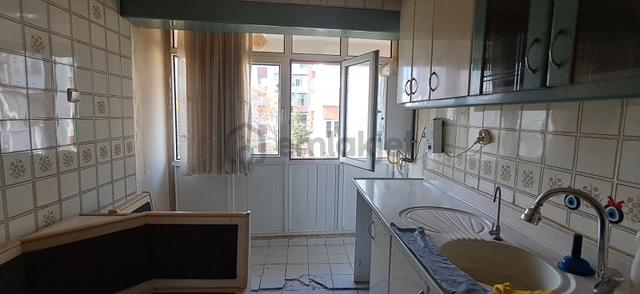 Bağlarbaşında 3+1 Katta Manzaralı Daire 5