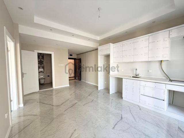 Cb King'den Plevne Mah. Savaştepe Caddesi 2+1 Kiralık Ofis 4