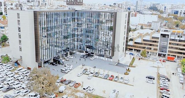 Efe Plaza'da Kiralık Son Dubleks Ofis 2