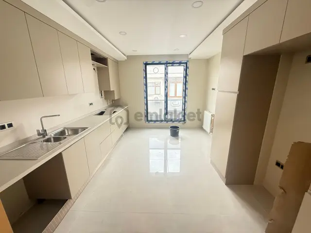 Barış'tan Kapalı Otoparklı Çift Girişli 5+2 Lüks Dubleks Daire 2