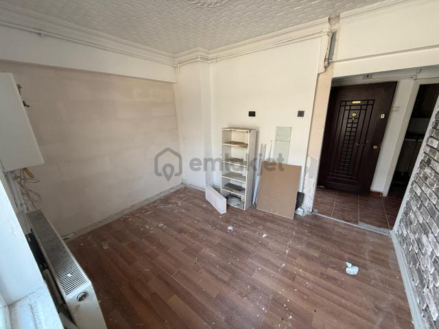Sincan Çarşı Merkez Ankara Cd. Katta 1+1 Geniş Ofis 4