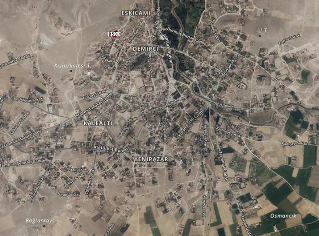 Satılık Arsa Gülağaç Demirci Eskicimi De 1140 M Arsa 853/1 3