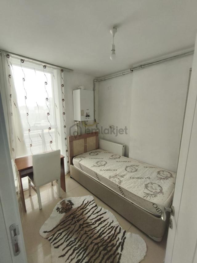 Isparta Merkez Çünür Mahallesinde Shell Benzinlik Karşısı Kiralık Apart 5