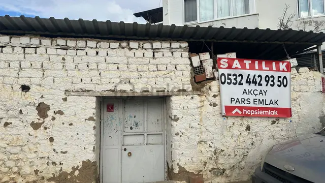 ^^sadece^^parstan Kadıköyde Geniş Bahçeli 184 M2 1+1 Kerpiç Ev 3