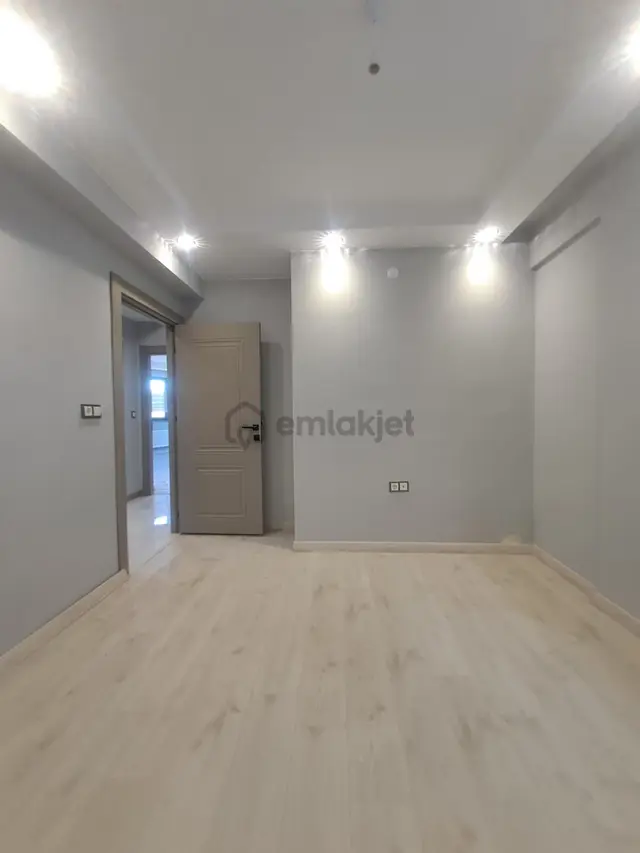 🌟 Esentepe Mahallesi’nde Fırsat Daire! • 2+1 • 86 M2 • Zemin Kat • Çift Banyo + Çift Wc 🌟 (d254)
