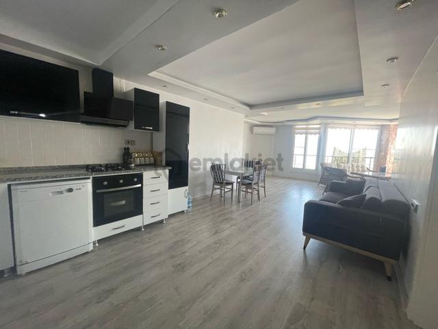 Karınca'dan Şoray 1 Sitesinde Eşyalı Deniz Manzaralı 1+1 Satılık 3