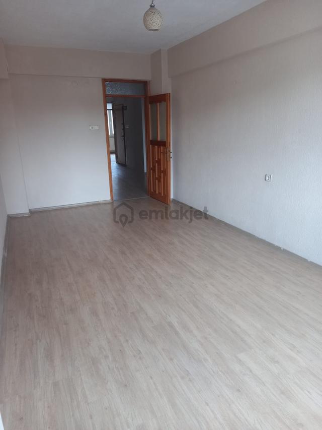 Acil Buca Yeşilbağlar Mahde 2+1 100m2 D.gazlı Ayrı Mutfak Daire 3