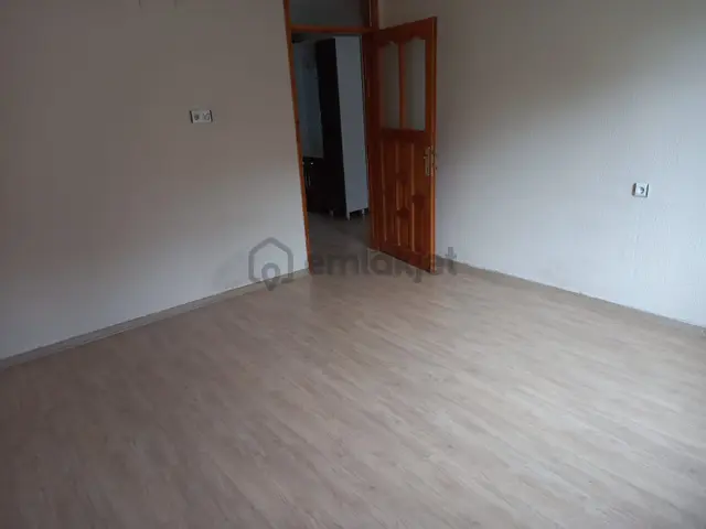 Acil Buca Yeşilbağlar Mahde 2+1 100m2 D.gazlı Ayrı Mutfak Daire 4