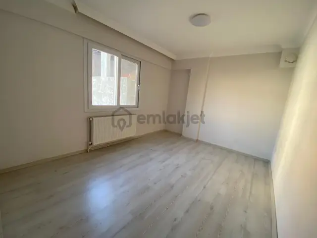 Acill Buca Ufuk Mah.de Yıkıkkemer Meydan Yakını 3+1 120m2 Dgazlı Arakat Satılık Daire 4