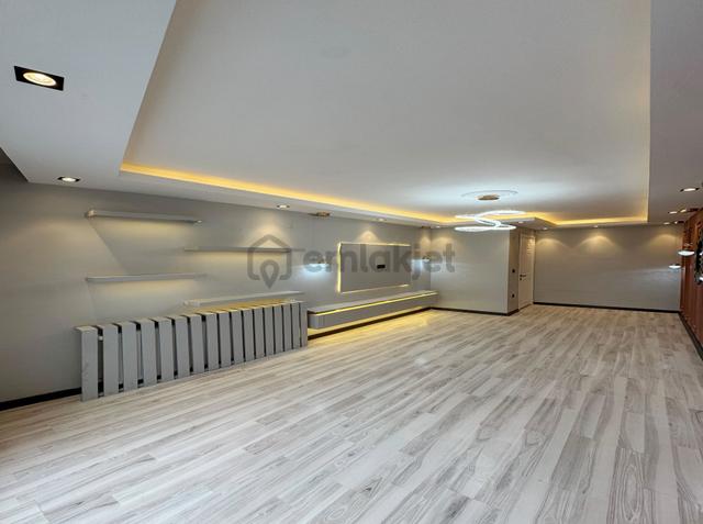 Beylikdüzü Vira Yapı'dan Satılık Geniş Kullanışlı Emsalsiz Daire ! 4