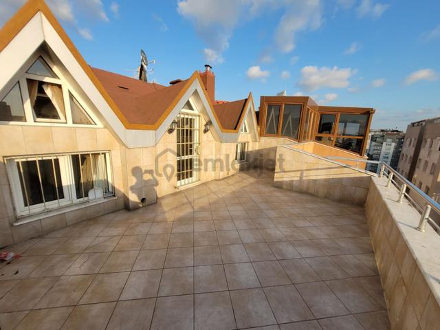 Altayçeşme Kayalarkent Sitesi 4+2 Kiracılı Satılık Dublex 5