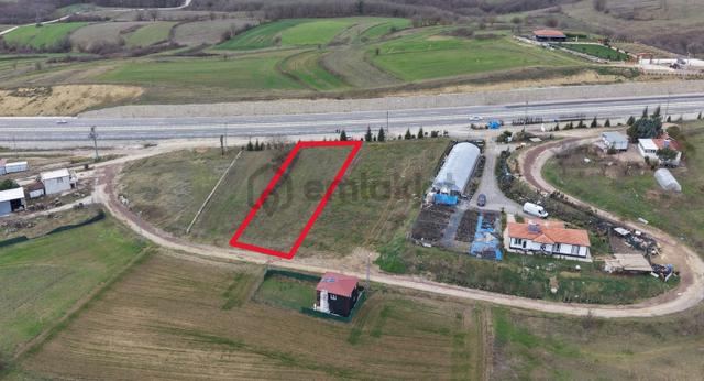 İzmit Kandıra Yolunda Satılık Ticari Potansiyeli Olan Arsa İzmit Kandıra Yolunda Satılık Ticari Potansiyeli Olan Arsa