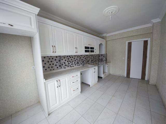Parsana Mahallesi Site İçi Ara Kat 3+1 Daire 1