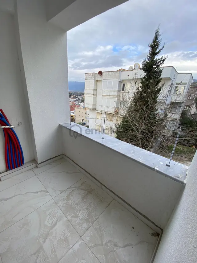 Erdek Atatürk Mahallesi'nde Full Deniz Manzaralı 2+1 Satılık 3