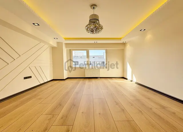 Metrobüse 10dk Ultra Lüks Full Dekorlu Site İçerisinde 1+1 Daire 2