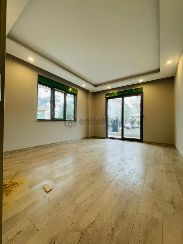 Yeni Emek 'te Kent Meydanı Yakını Geniş Ayrı Mutfak 1+1 3