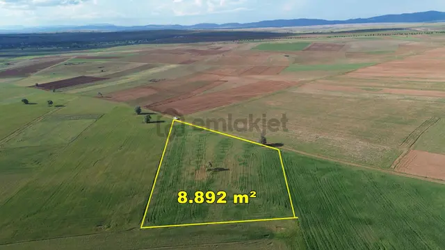 Konya / Akören / Hacılar Mahallesinde 8.892 M² Müstakil Tapulu Tarla 4