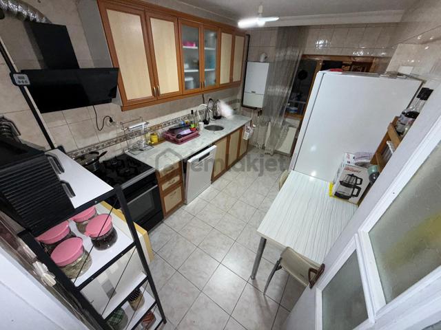 Kuşcağız Mahallesi'nde Kat Konumunda 3+1 Daire! 2