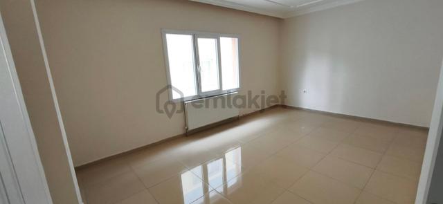 Kılıç Group Tan Satılık Gölcük Mah 4+1 Ara Kat Midyat Ana Yolu Üzerinde 4