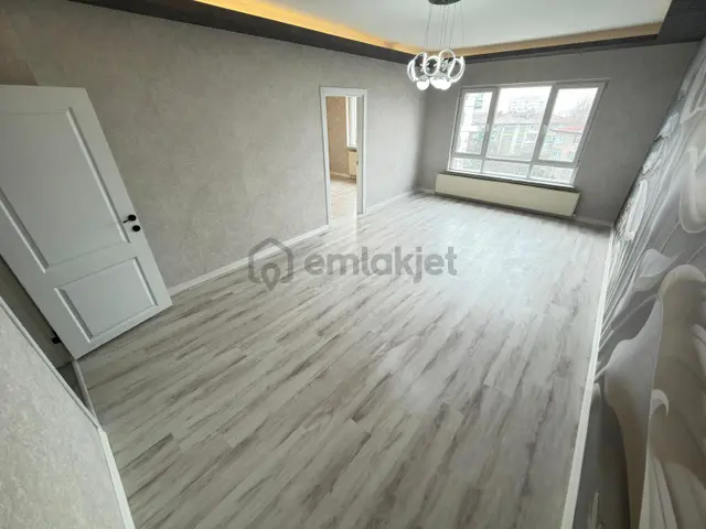 Kariyerden Keçiörende Satılık Ultra Lüks Yapılı 3+1 Geniş Daire 4