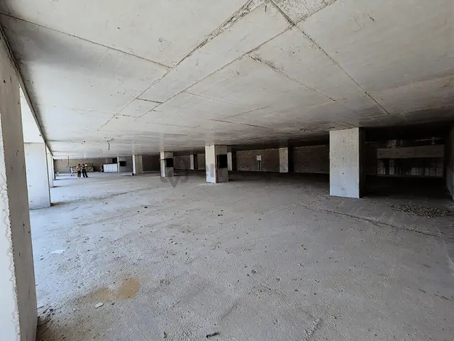 Bulvarda Kdv'li, Her İşe Uygun 200 M2 Kiralık Dükkanlar 1