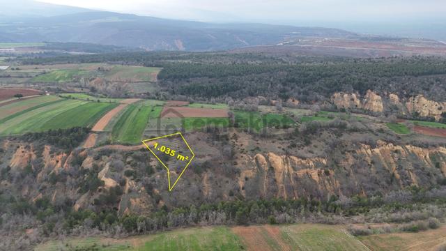 Konya / Doğanhisar / Kemer Mahallesinde 1.035 M² Müstakil Tapulu Tarla 4