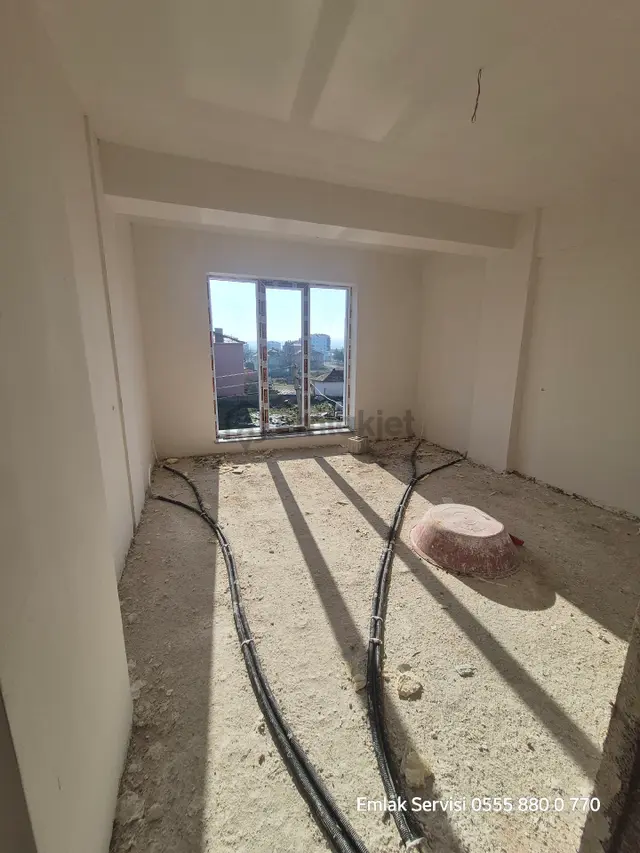 Temellı Merkezde Asansörlü Ön Cephe 2+1 Temellı Merkezde Asansörlü Ön Cephe 2+1
