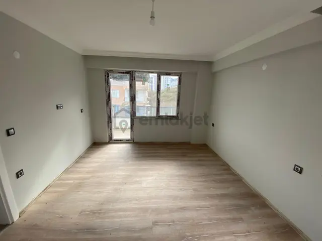 Giresun Merkez Erikliman Mahallesinde Deniz Manzaralı Satılık 3+1 Sıfır Daire 4