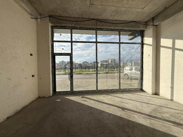 Dialog Altun'dan Güneştepede Eczaneye Uygun Kiralık İşyeri 4