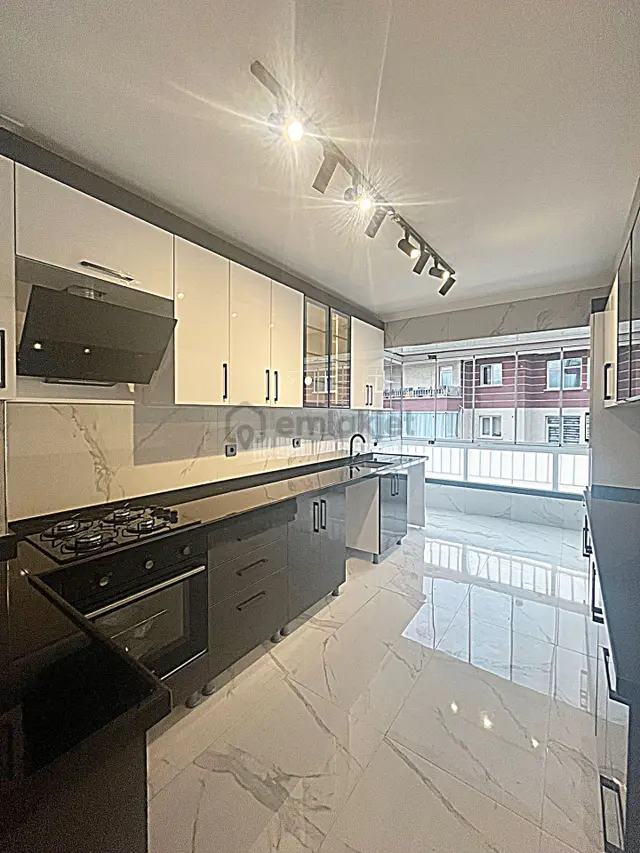 Keçiören Ataparkta Katta Çift Banyolu Asansörlü Ful Yapılı Daire 2