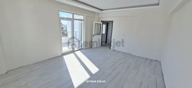 Develi Harman Mahallesi'nde Satlık Geniş 3+1 Lüks Daire 3