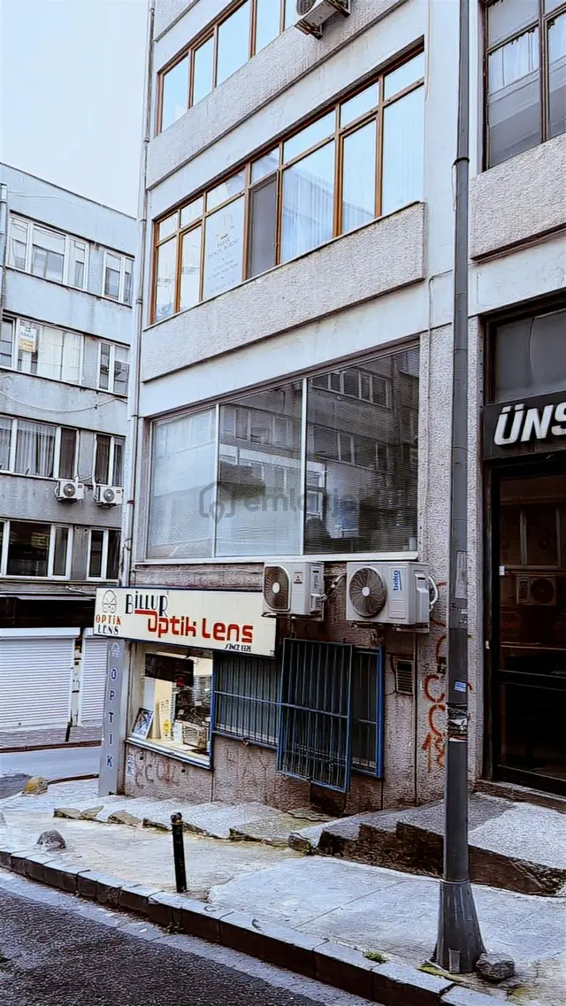 Emlakyap Tan Şişli Ünsal Çarşısında Satılık Yatırımlık Dükkan 4