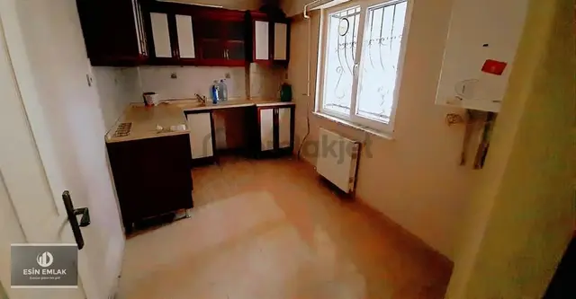 Gümüşpınar Mah Merkezi Konumda 2+1 Satılık Temiz Daire 3