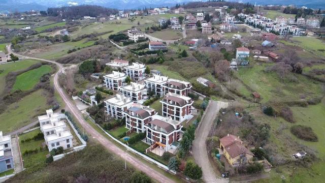Tezcan Gayrimenkul'den Yalova/termal Akköy'de Deniz Manzaralı Villa. 4