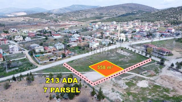 Hüyük Çavuş Mahallesinde 558 M2 Müstkail Tapulu Konut İmarlı Arsa 4